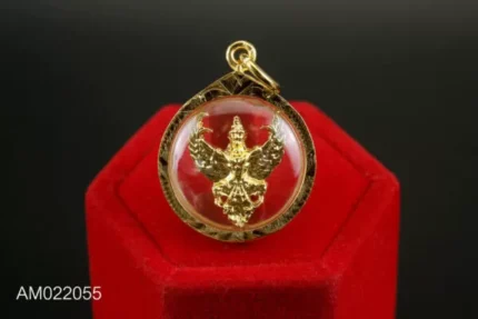 Amulet-m022
