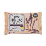 GLICO LUXURIOUS POCKY MILK CHOC 110.5G.